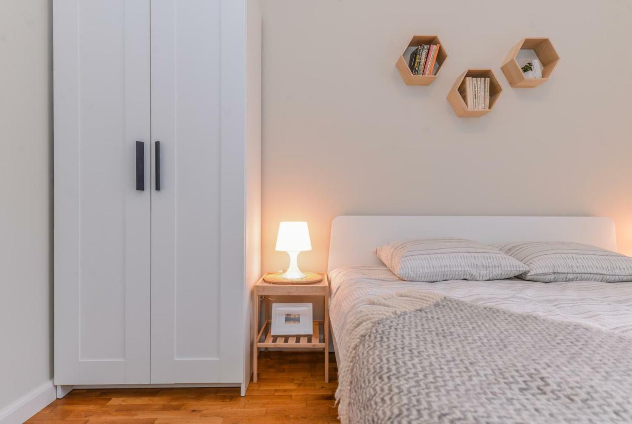 Cо́Coellie - Aesthetic 2Bd Apt Near National Palace By Flat Mаnager Sofia Zewnętrze zdjęcie